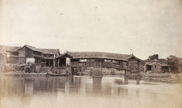 Dong Bridge (洞桥), a covered bridge at Dongqiao (洞桥村), near Ningbo