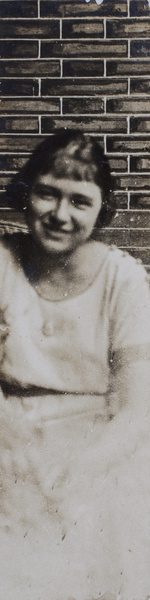 Unidentified young woman, Shanghai
