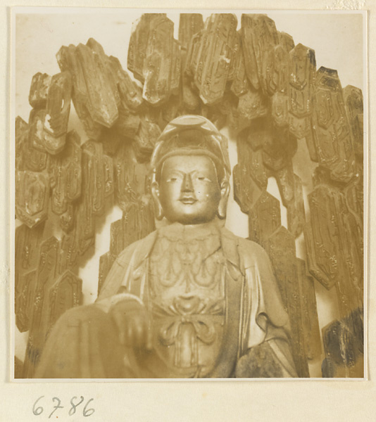 Statue of a Bodhisattva at Da jue si