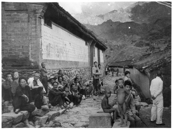 Residents of a mountan village, Jinchaji, 1939