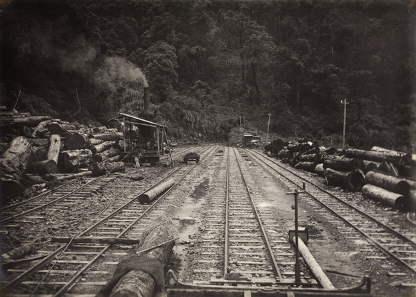 Straightening a railway track, Alishan Forest Railway, Taiwan