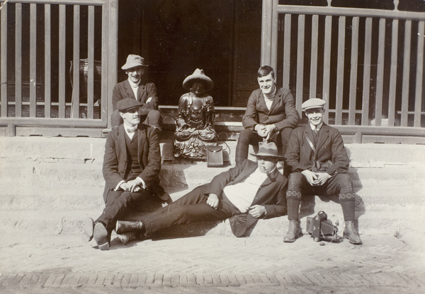 Group on temple steps, Soochow