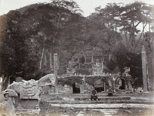 Ancient tomb near Wan Cha, near Ningbo