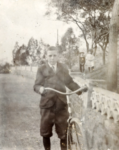 Eric Carrall with his bicycle