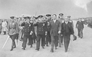 Vyacheslav Molotov and T.V. Soong, with guard of honour, Moscow, 1945