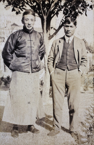 Wong Si Chong and William Hutchinson in the garden, 35 Tongshan Road, Hongkou, Shanghai