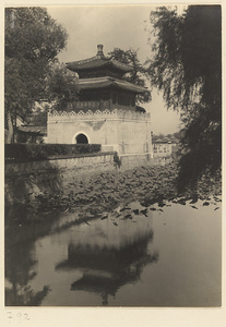 Southeast corner of Yi qing lou