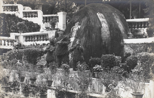 Topiary guards at Kek Lok Si (極樂寺), a Chinese Buddhist temple at Ayer Itam (Air Itam), George Town, Penang, Malaysia