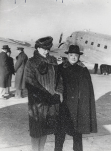 Lady Seymour and the Mayor of Peking, with a RAF Dakota