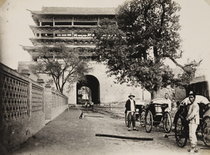 North Gate, trees and rickshaws, Taiyuan (太原)